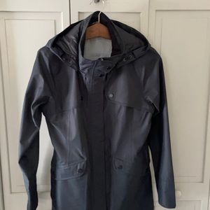 Athleta Black Raincoat Size Medium